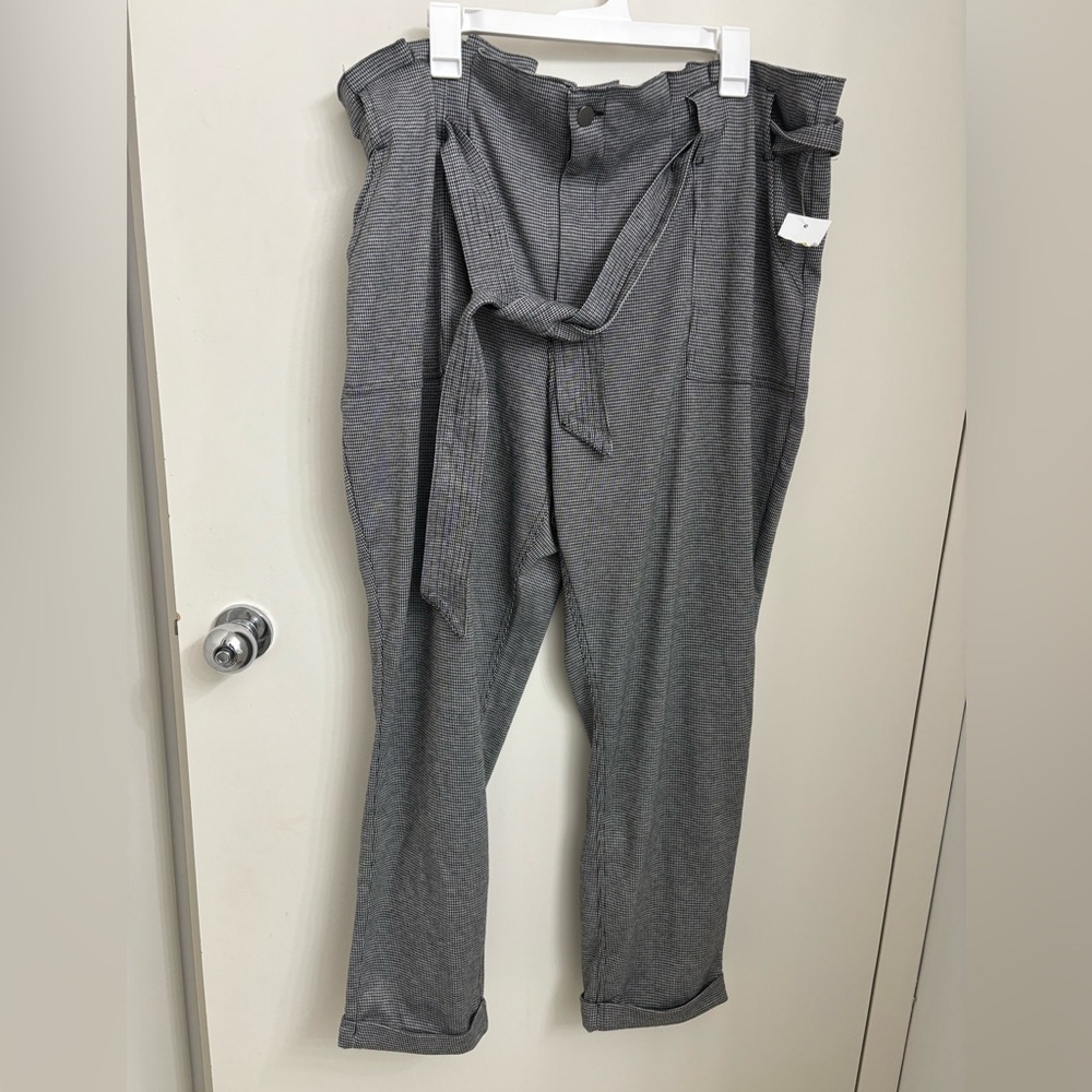 So Houndstooth plus size pants with belt